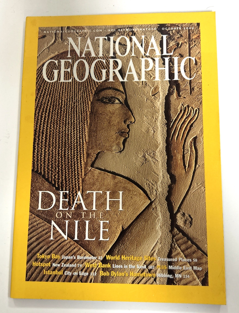 October 2002 National Geographic Magazine NO MAP Death Nile Tokyo Bay Bob Dylan
